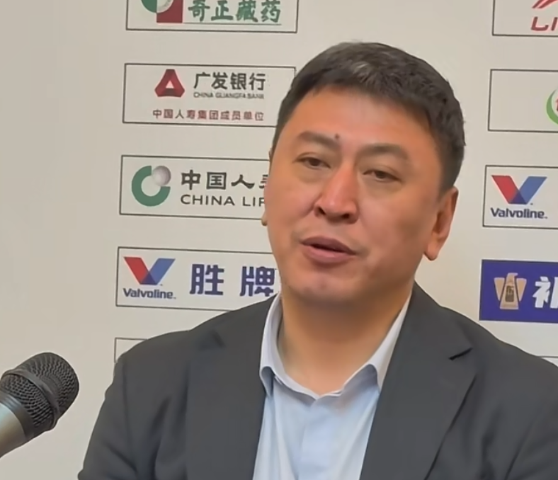 kaiyun-惜败北京发布会！王世龙认可攻守被杰曼打服，祝铭震强调积极训练